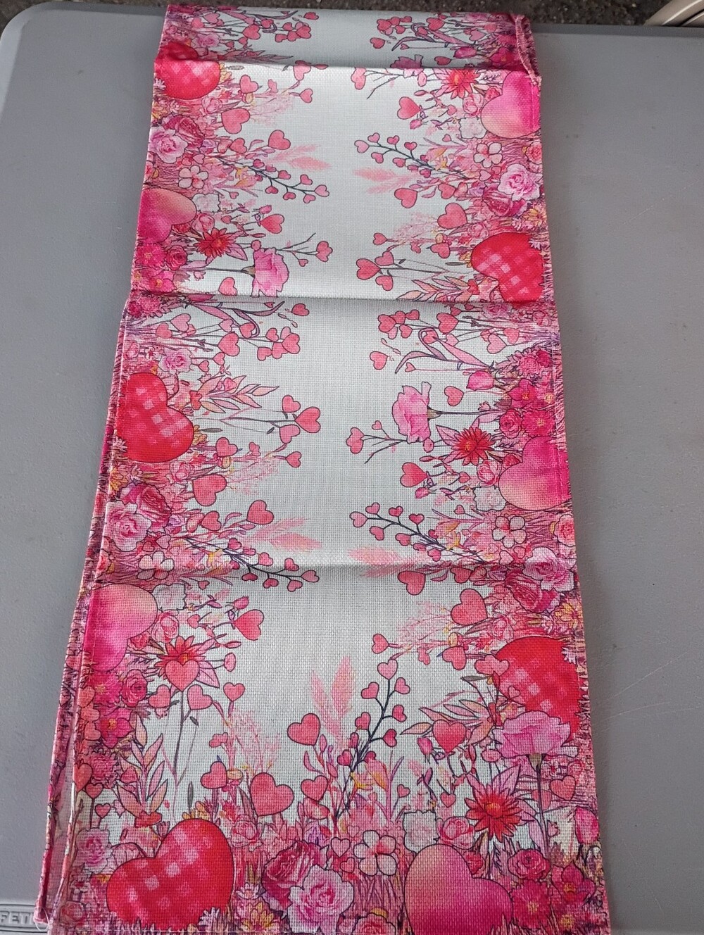 Pink Floral Heart Table Runner